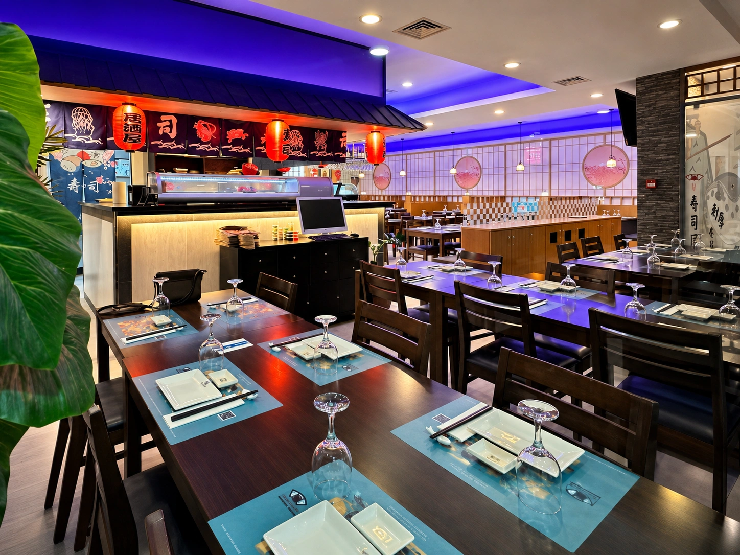 Dining room at Sakura Lumiar